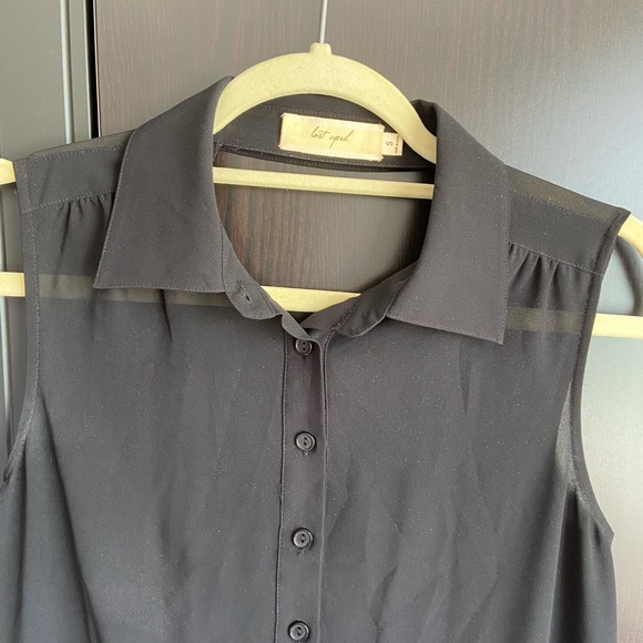 ❗️3/$15❗️Last April Sheer Button Down Blouse - Picture 2 of 6